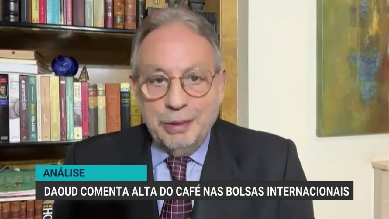 Café tem alta nas bolsas internacionais por temores de geadas