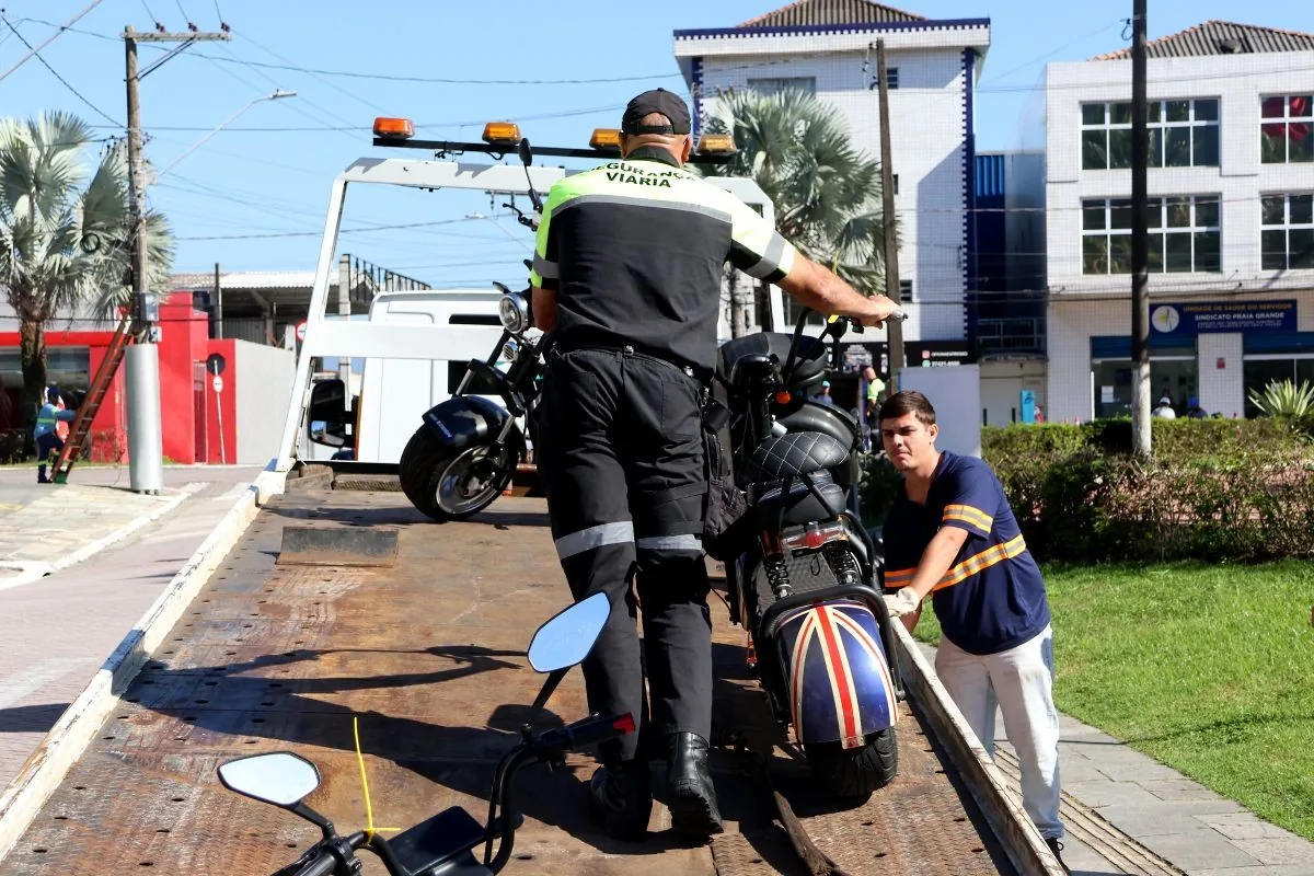 Praia Grande apreende mais de 300 bicicletas elétricas e ciclomotores irregulares