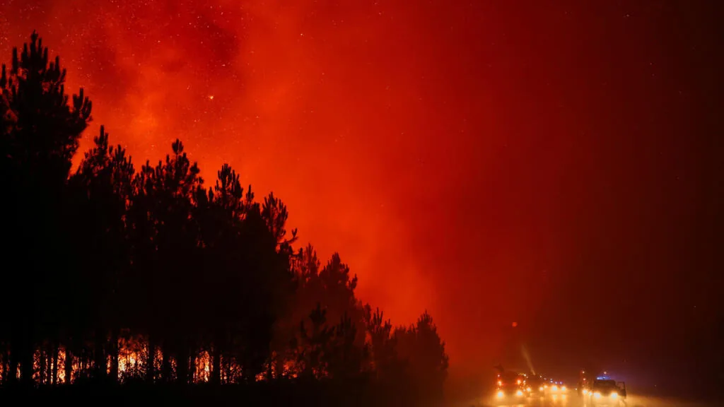 Incêndios na França: 42 mil hectares queimados e 220 mil evacuados