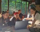 Estudantes do Reino Unido perdem investimentos após fechamento de operadora de turismo