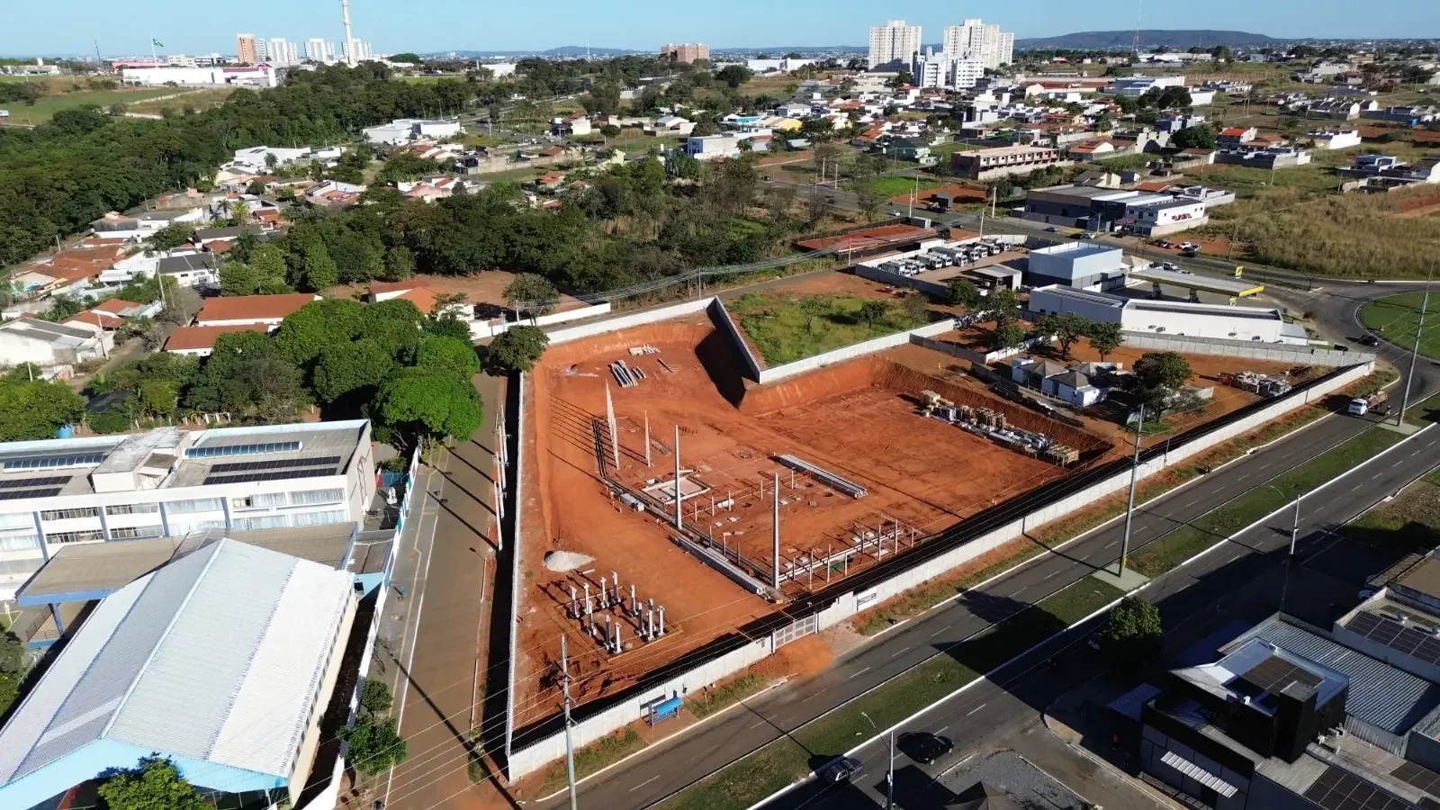 Goiás enfrenta desafios na expansão da distribuição de energia
