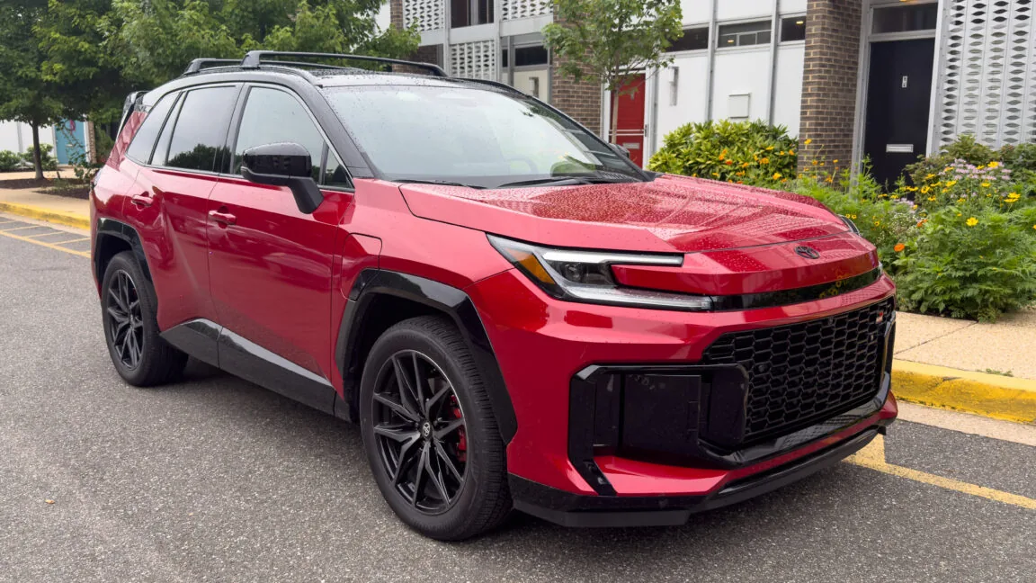 2026 Toyota RAV4 Plug-in: Bateria Grande para Dirigidas Diárias Elétricas