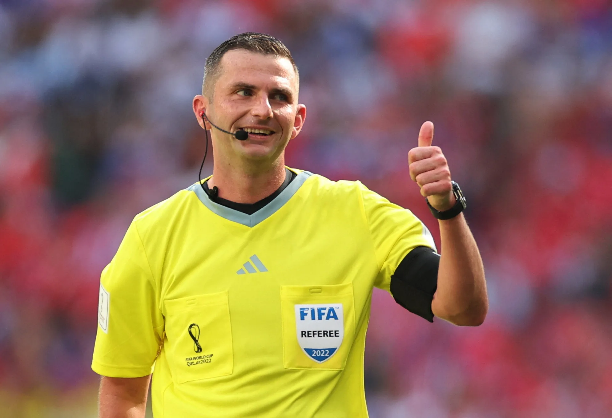 Dois árbitros ingleses podem ser impedidos de apitar jogos da Argentina na Copa do Mundo