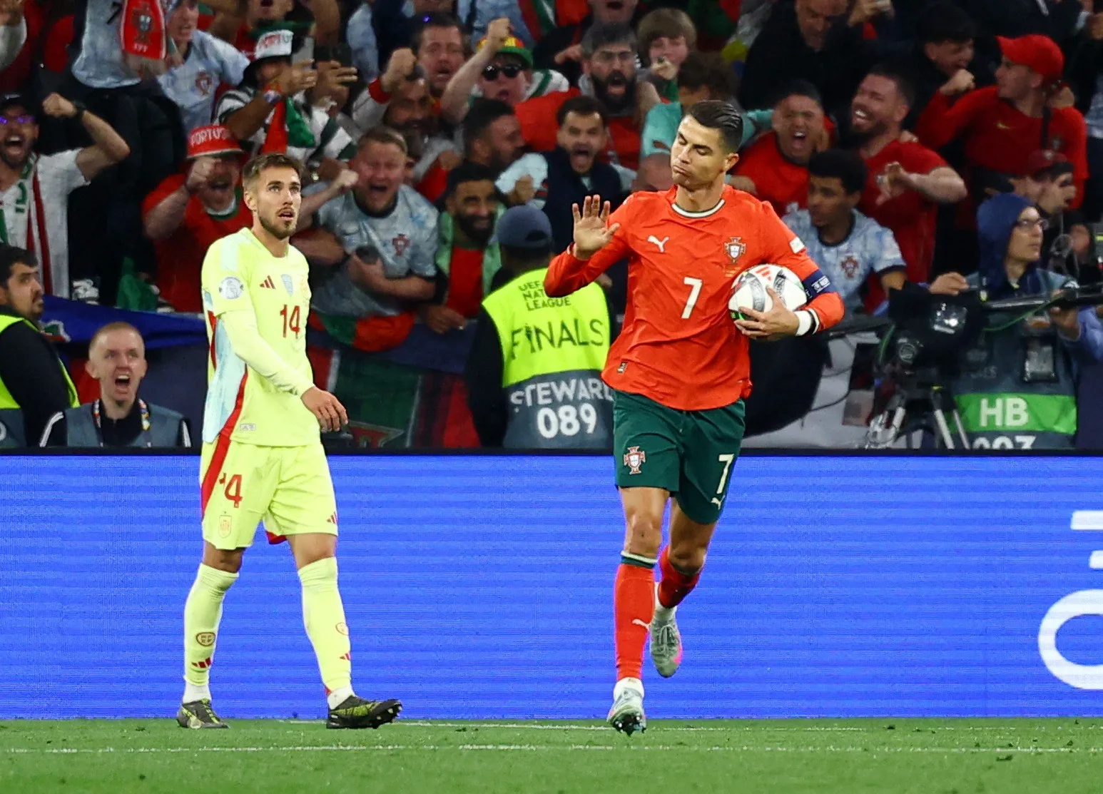Espanha busca recorde de invencibilidade contra Portugal