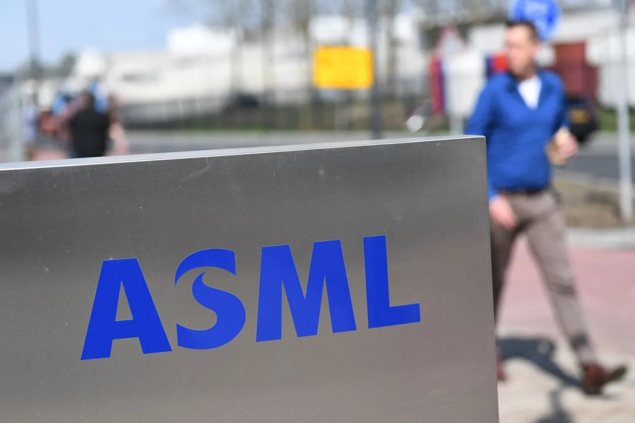 ASML divulga resultados do segundo trimestre; expectativa de crescimento
