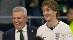 Gordon comenta brincadeira de Aguirre durante partida da Copa do Mundo
