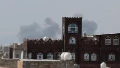 Houthi lançam mísseis contra a Arábia Saudita após ataques em Sanaa