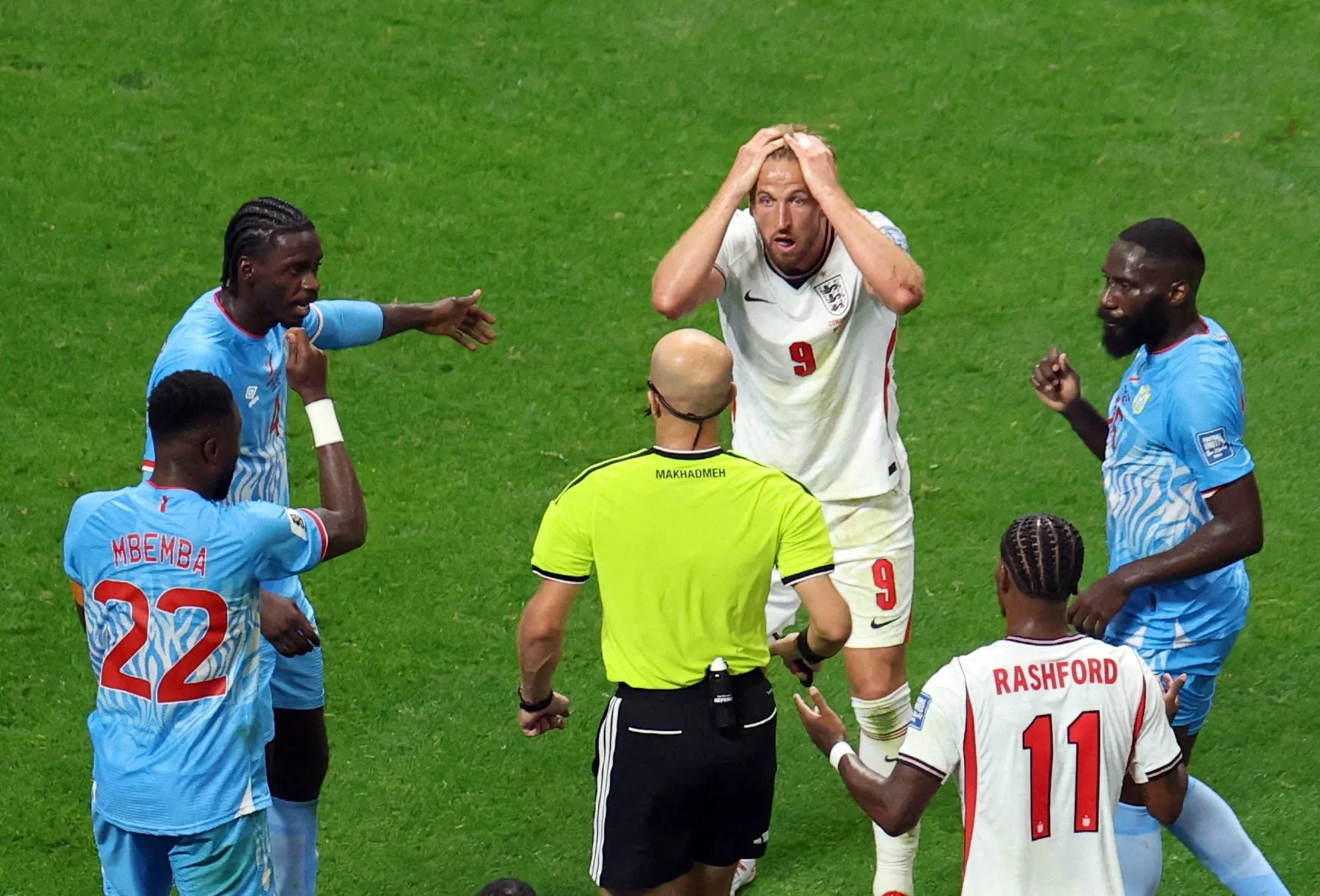 Comentarista na Copa, Ibrahimovic critica Inglaterra: "Sofrendo fisicamente"