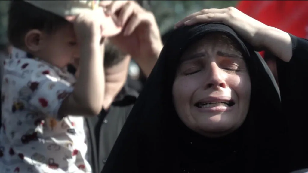 Luto em Teerã pela morte do líder supremo Ali Khamenei