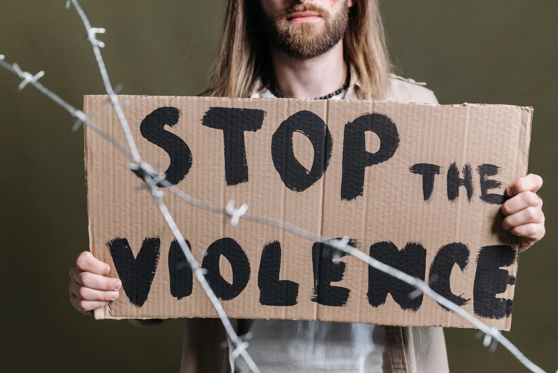 Análise: A Interseção entre Violência, Criminalidade e Desafios Sociais