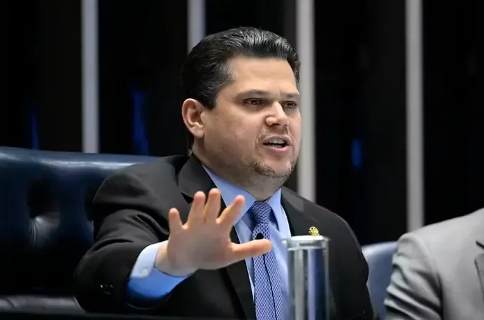 Congresso entra em recesso sem votar pautas prioritárias após impasse entre Lula e Alcolumbre