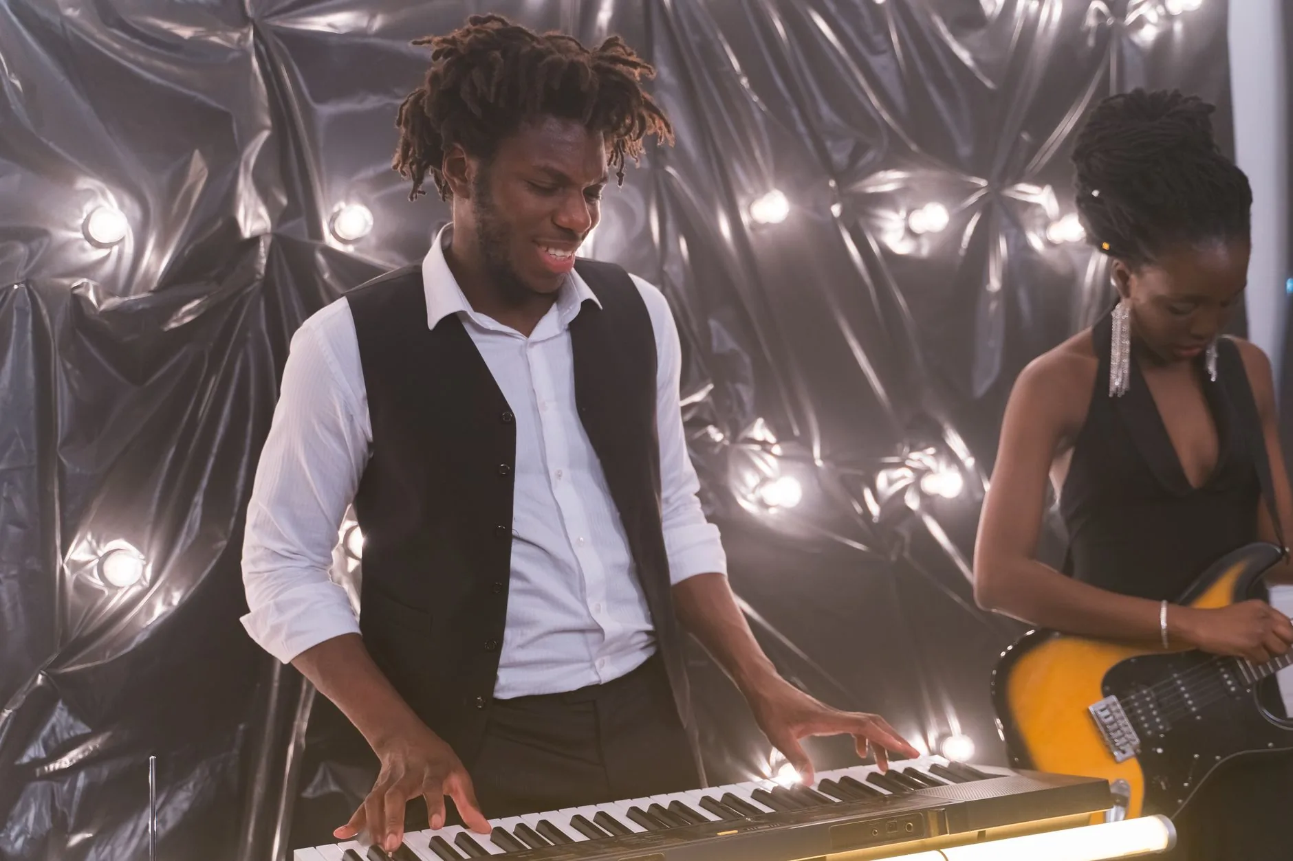 Análise: A Nova Geração de Artistas e a Reinvenção da Música