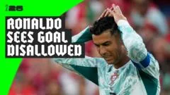 Cristiano Ronaldo tem gol anulado por impedimento em jogo contra Croácia