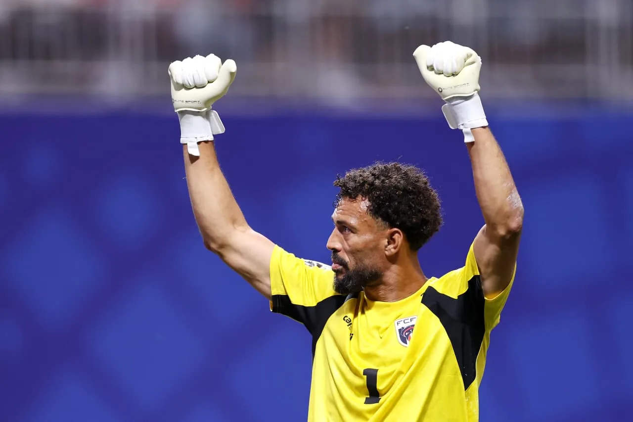 O goleiro Vozinha, de Cabo Verde, se torna estrela das redes sociais após Copa do Mundo