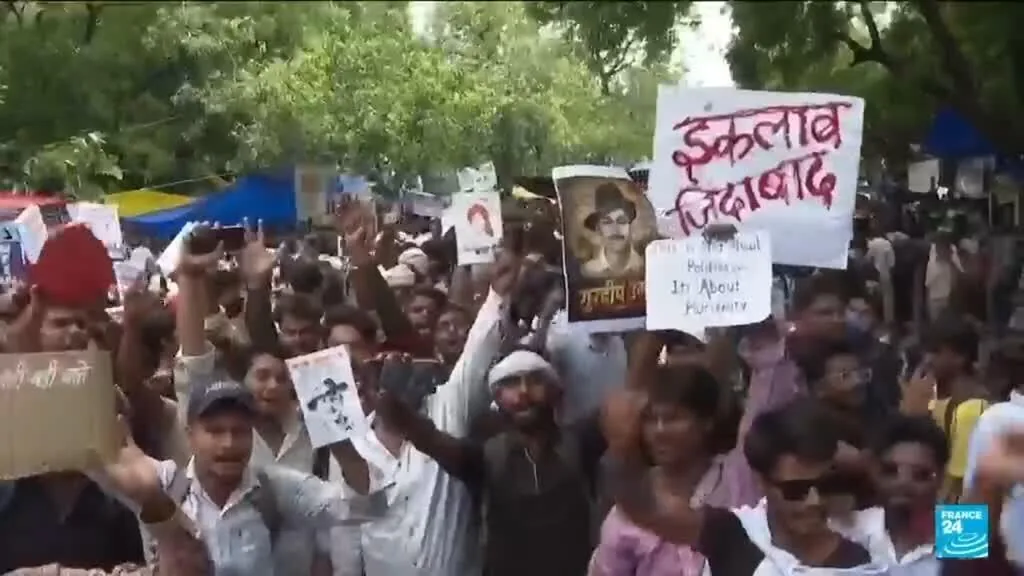 India extends internet shutdown amid youth protests