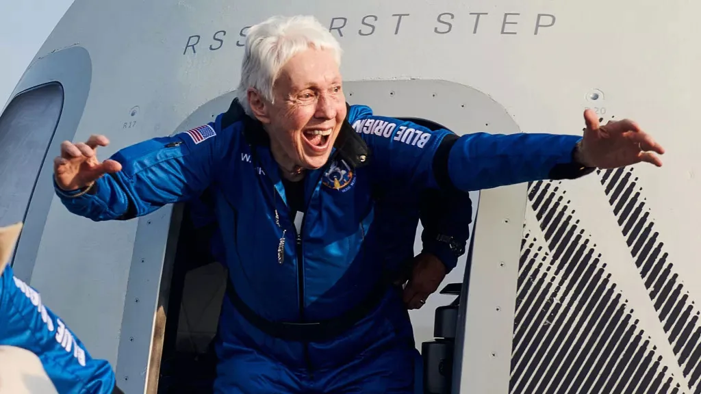 Wally Funk, última da Mercury 13 e a mulher mais velha no espaço, morre aos 87 anos