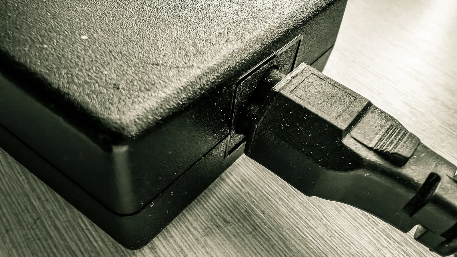 Carregadores de laptop volumosos são coisa do passado