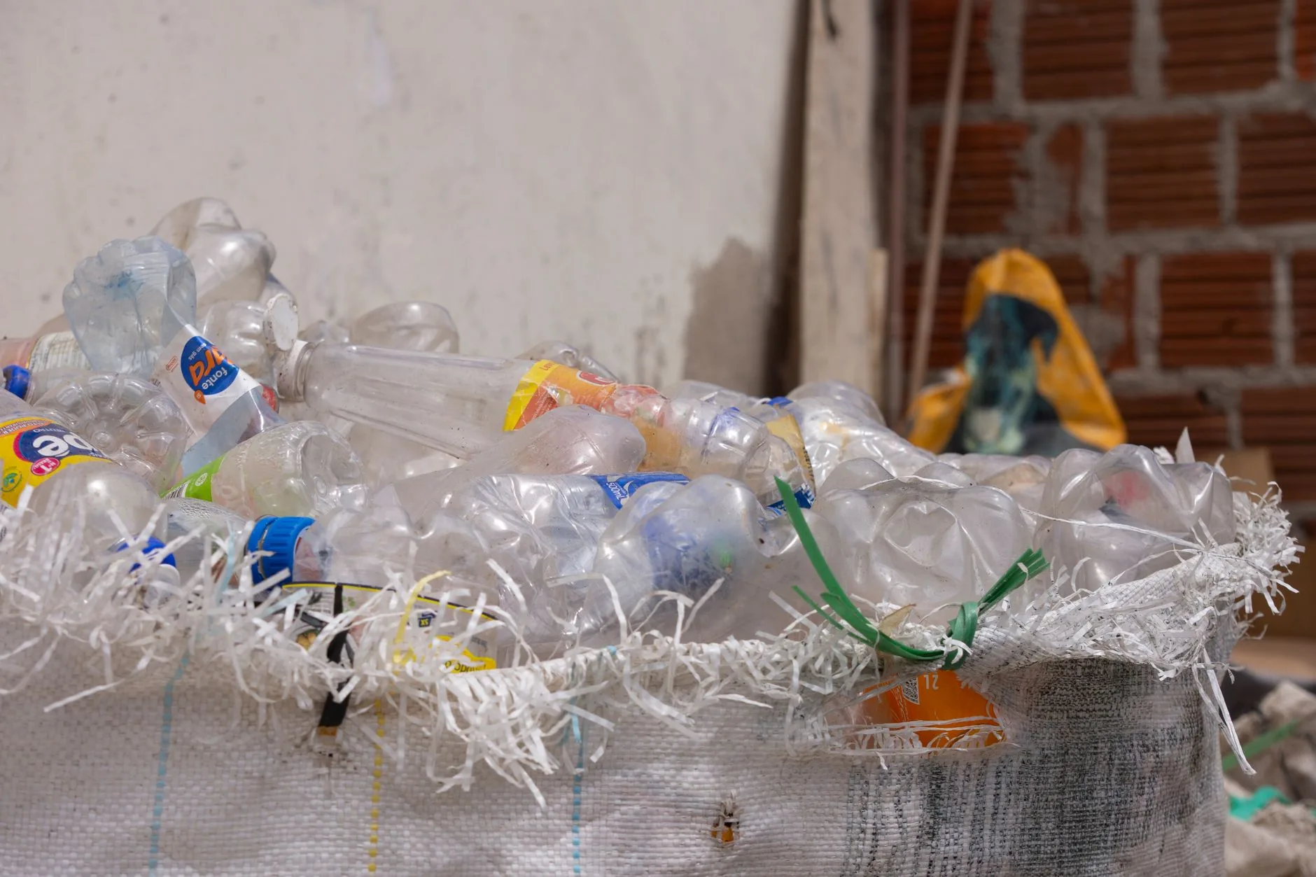 Lululemon investe em startup de reciclagem de nylon Syntetica em rodada de US$ 30 milhões