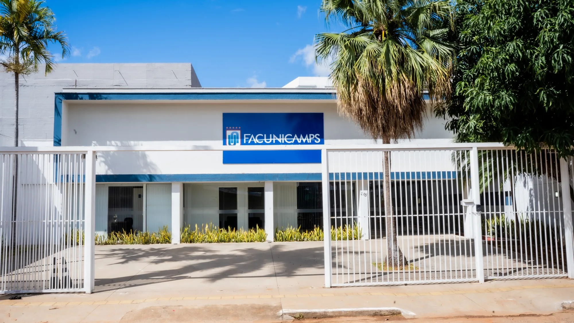 Facunicamps se destaca como a melhor faculdade de Goiás pelo 12º ano consecutivo