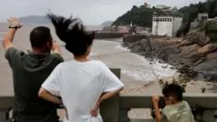 Cerca de dois milhões de pessoas são evacuadas na China devido a forte tufão