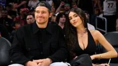 Madison Beer e Justin Herbert anunciam noivado