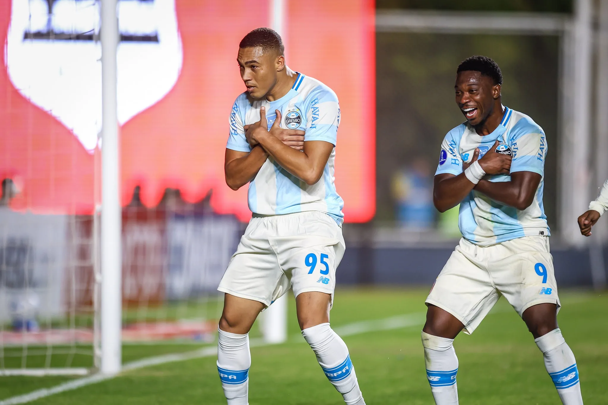 Grêmio tem três titulares que podem assinar pré-contrato com outros clubes; veja situações