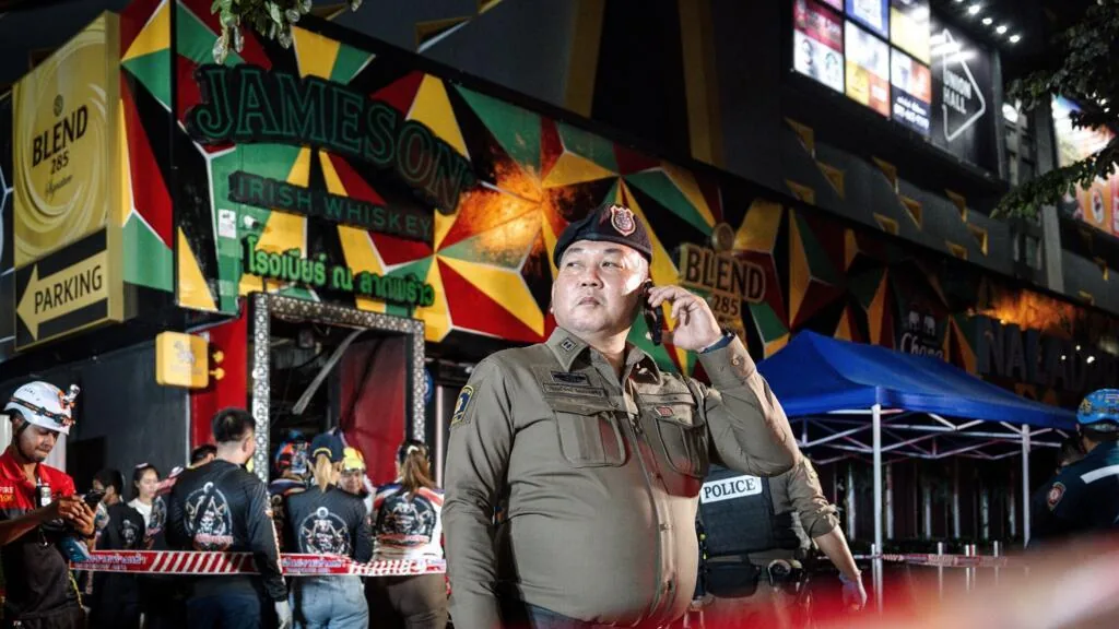 Incêndio em pub de Bangkok deixa ao menos 27 mortos e 63 feridos