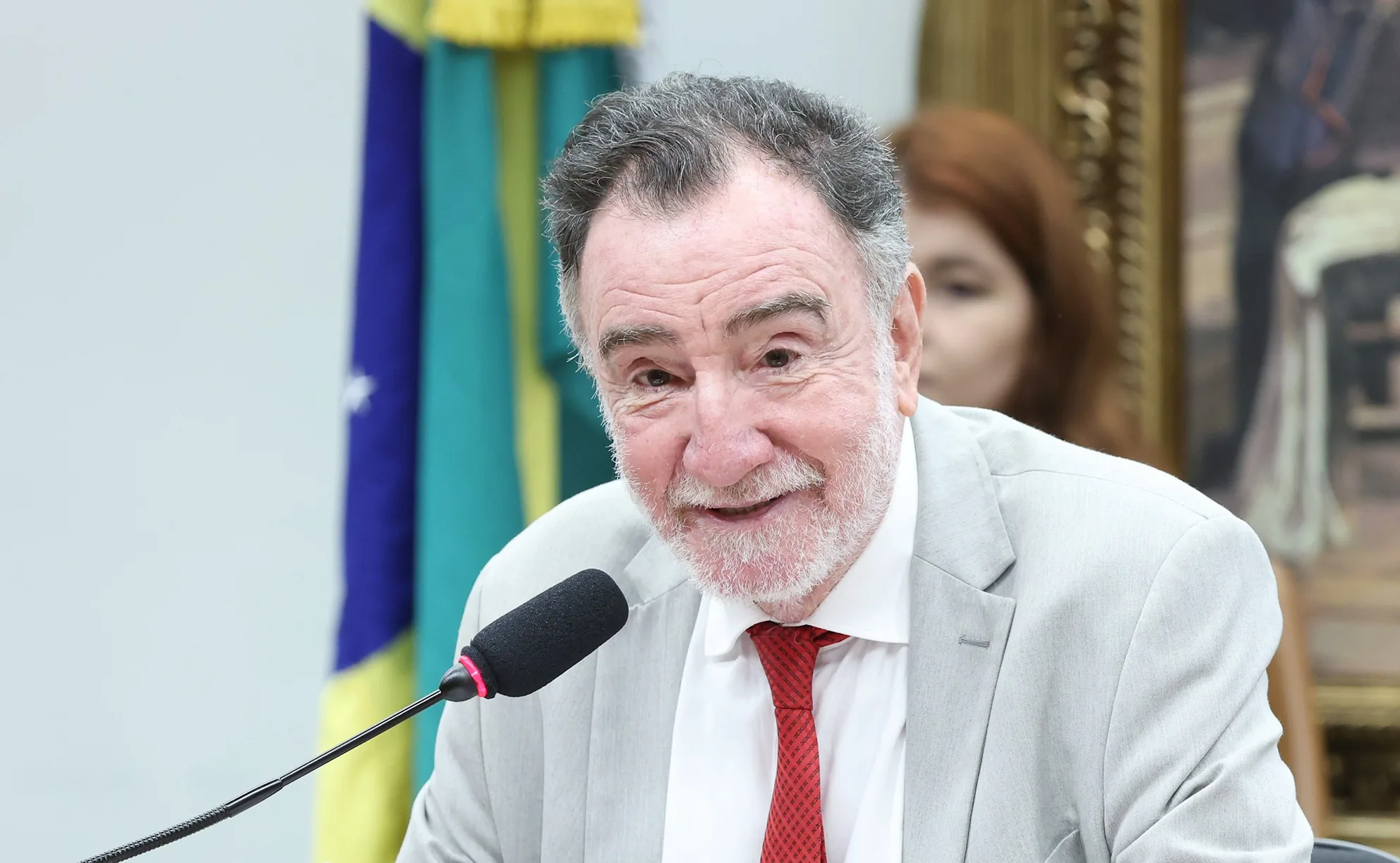 Lula deve escolher Patrus Ananias como candidato ao governo de MG