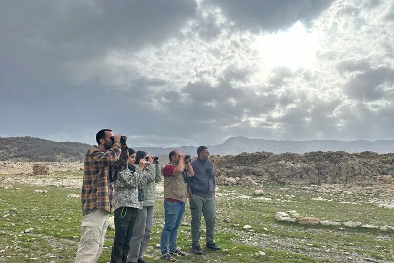 Guerra Intensifica Isolamento de Cientistas Iranianos