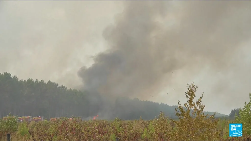 França se mobiliza para conter incêndios antes de nova onda de calor