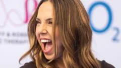 Melanie C descreve 30 anos de 'Wannabe' como 'emocional'