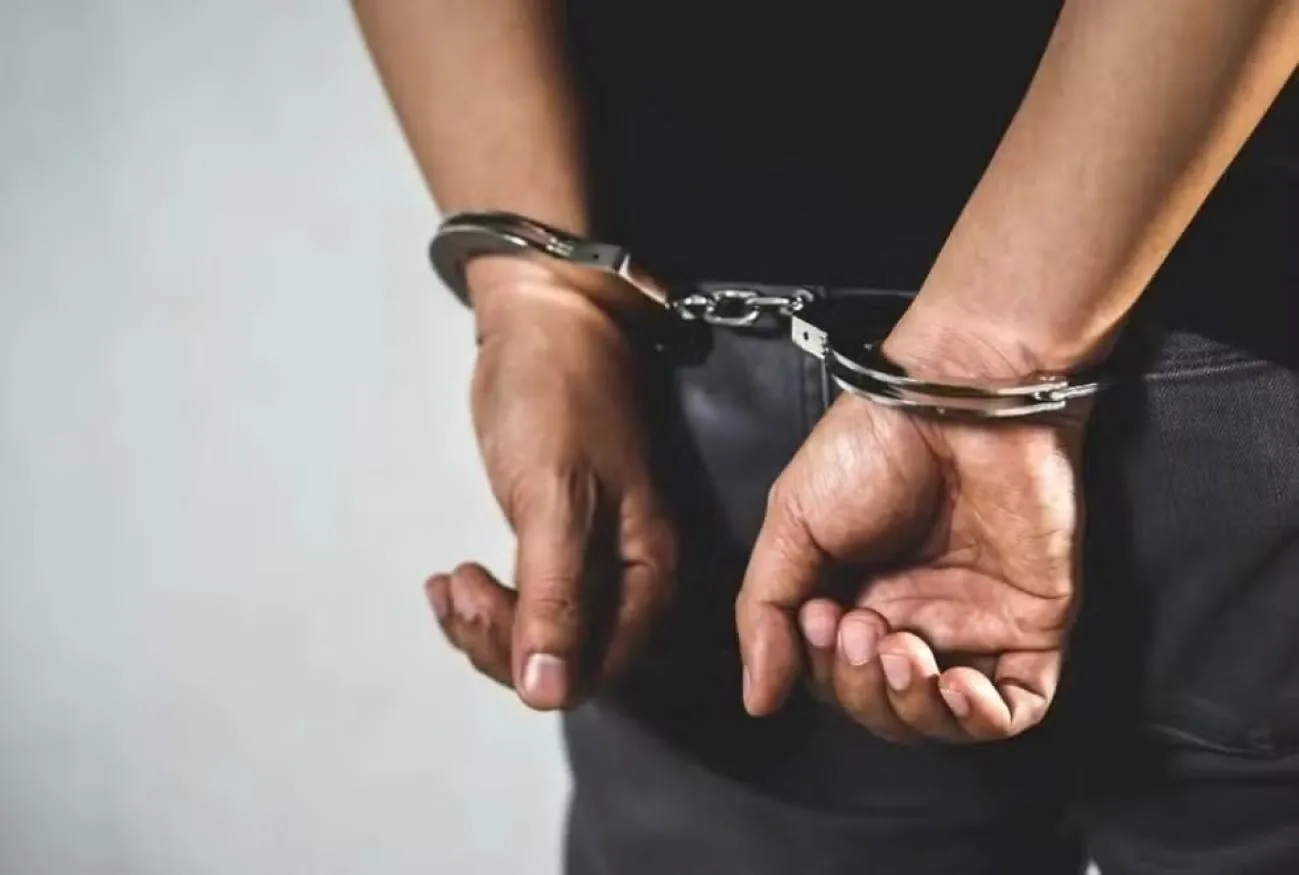 Homem é preso após tentar retirar filha à força da casa da avó e ameaçar policiais em Grajaú