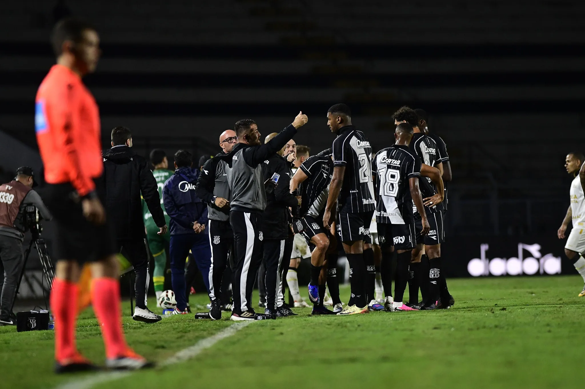 Ponte Preta apresenta desempenho irregular e é punida no final