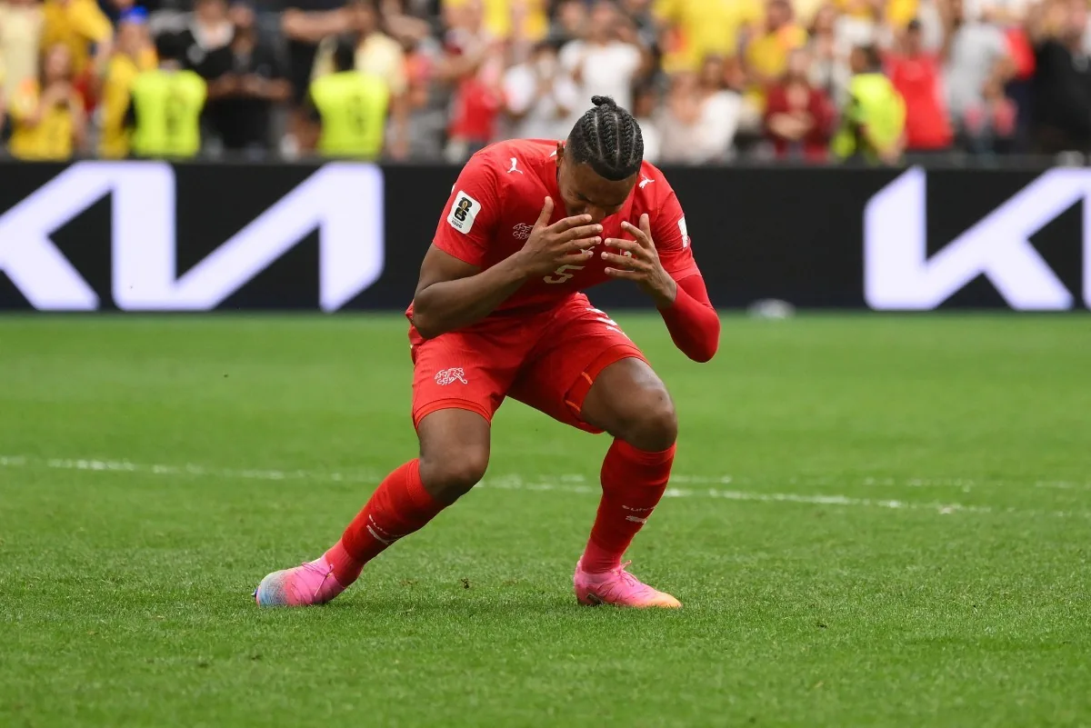 Zagueiro da Suíça Manuel Akanji desiste de bater pênaltis