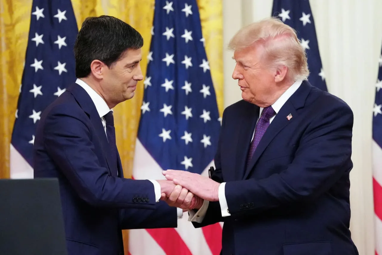Trump critica o Fed e planeja remover Lisa Cook do cargo