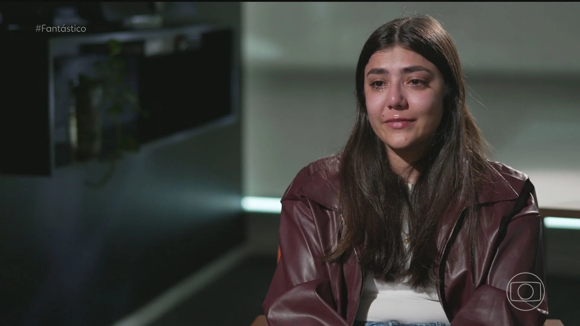 'Nunca recebi um abraço': jovem luta na Justiça para retirar nome da mãe de seus documentos