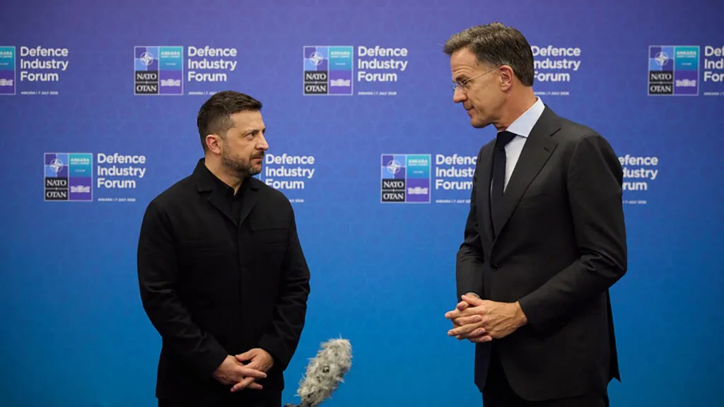 Zelensky firma acordos de defesa com Dinamarca, Estônia e Países Baixos