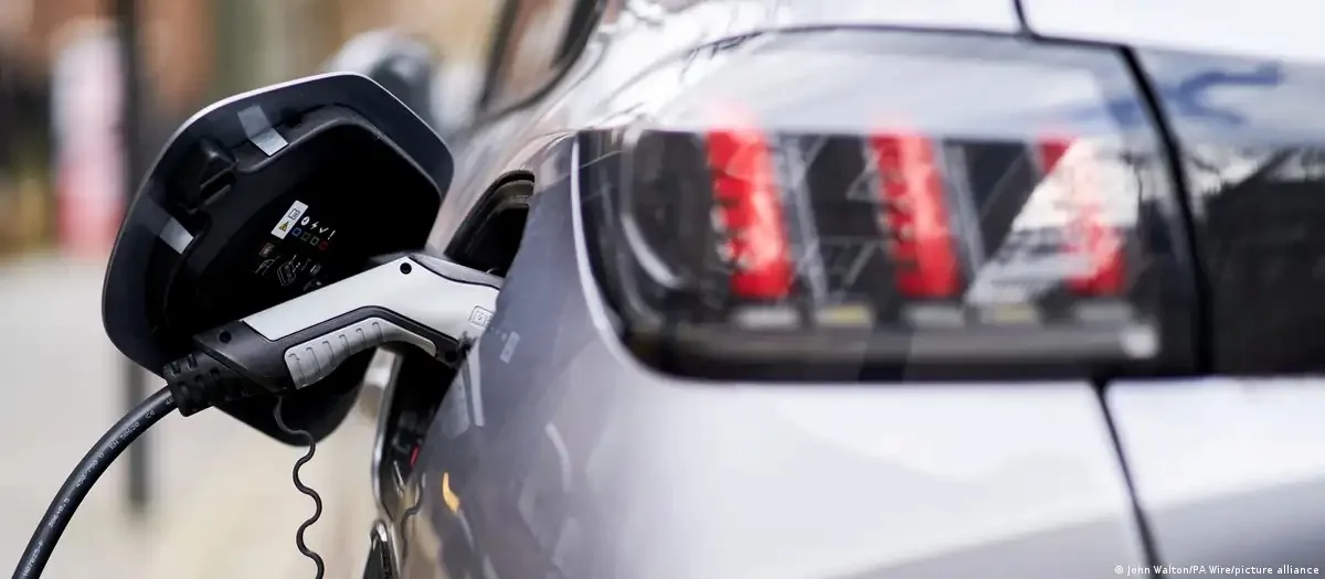 Incêndios, mineração e poluição: as críticas às baterias dos carros elétricos fazem sentido?
