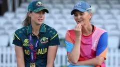 Derrota da Inglaterra para a Austrália levanta questões a um ano das Ashes