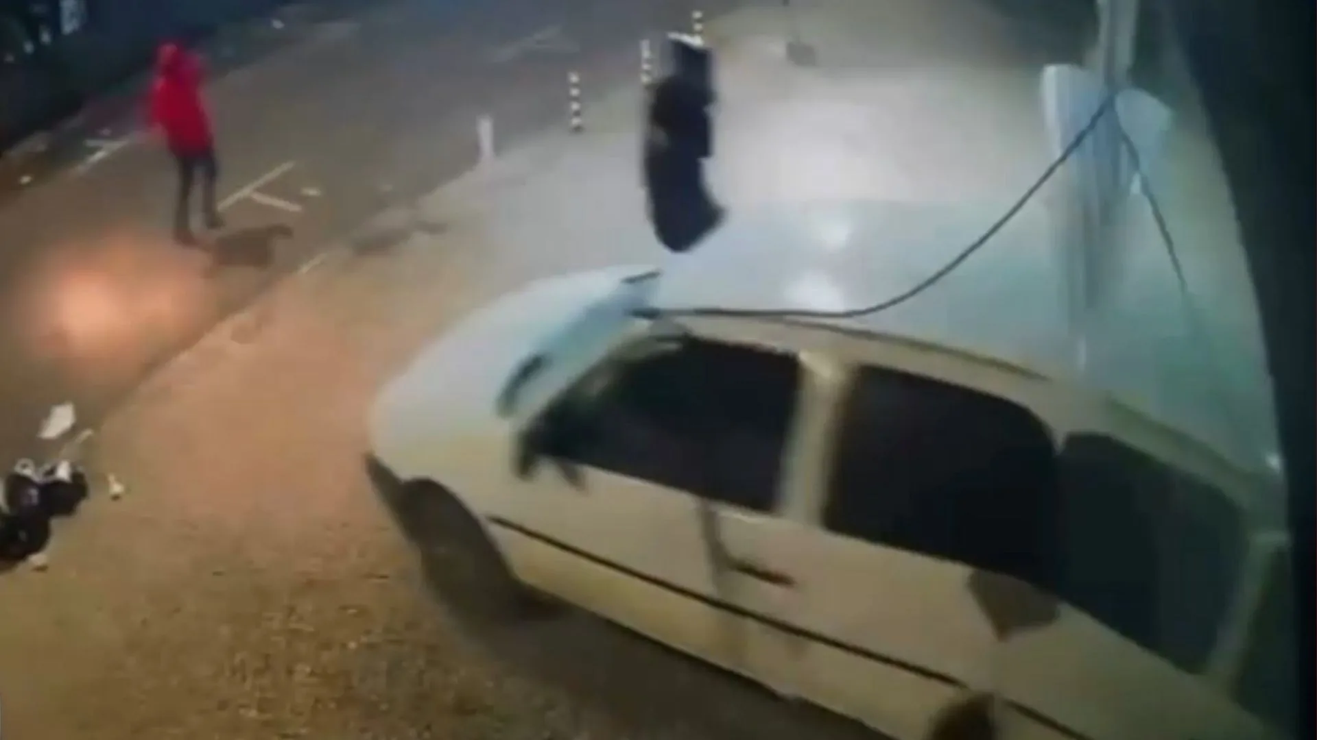 Suspeitos arrombam loja e furtam mercadorias em Vila Velha