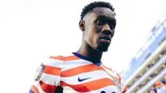Folarin Balogun comenta controvérsia após suspensão do Mundial revogada