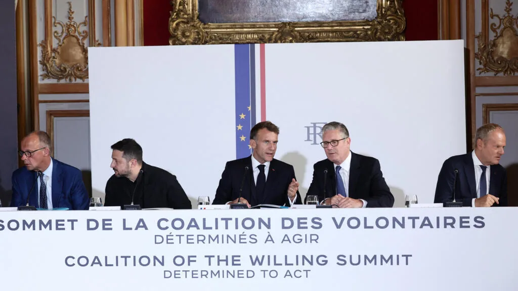 Aliados da Ucrânia se reúnem em Paris sem os Estados Unidos