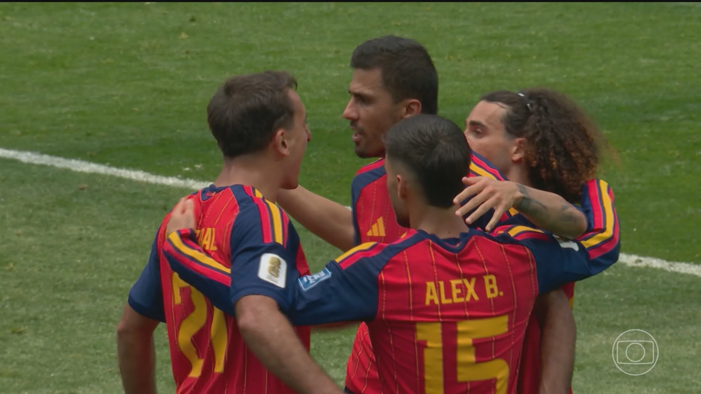 Bélgica e Espanha se enfrentam por vaga na semifinal da Copa