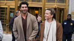 Justin Baldoni e Emily comentam sobre disputa legal com Blake Lively