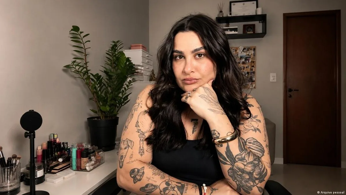 'Eu comecei a me tornar a militante perfeita', diz Alexandra Gurgel sobre saída do body positive