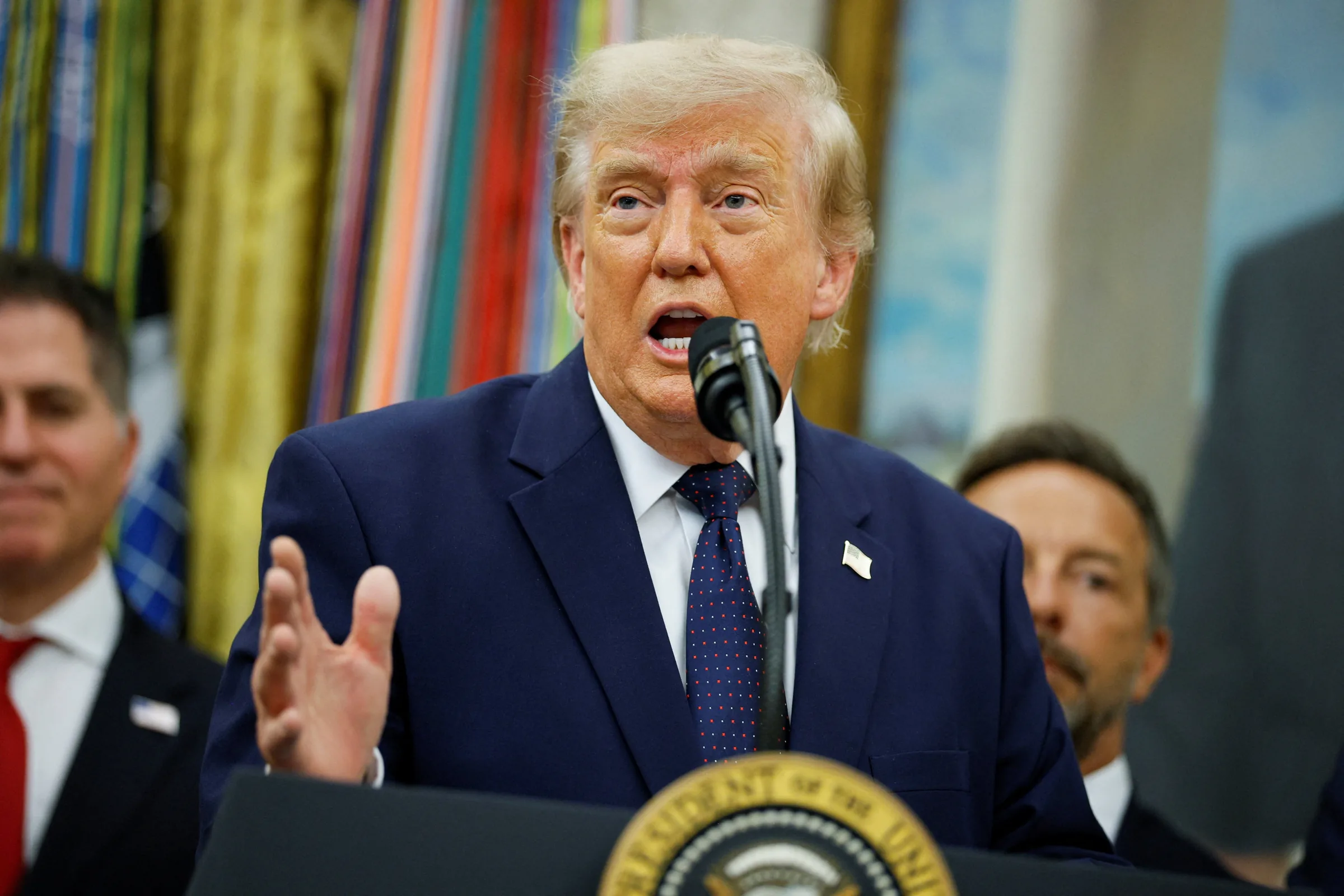 CBF defende árbitro Raphael Claus após críticas de Trump
