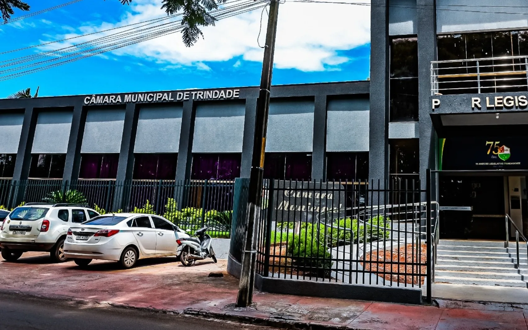 Câmara de Vereadores de Trindade abre concurso com salários de até R$ 7,5 mil e mais de 60 vagas