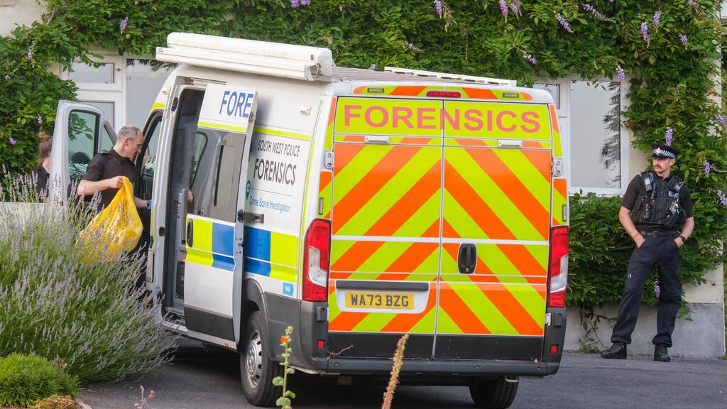 Polícia prende suspeito de assassinato da ex-ministra britânica Ann Widdecombe