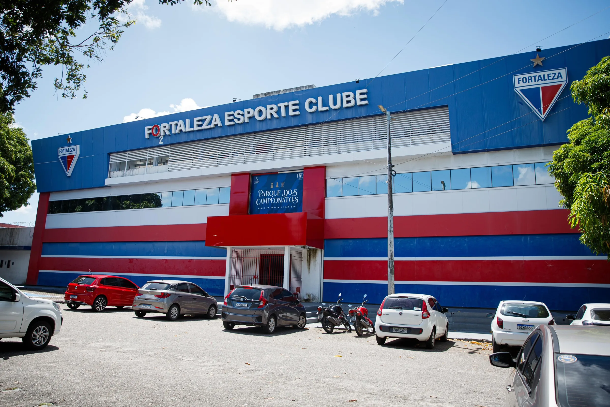 Conselho Deliberativo do Fortaleza aprova antecipação de R$ 20 milhões de placas de publicidade de 2027