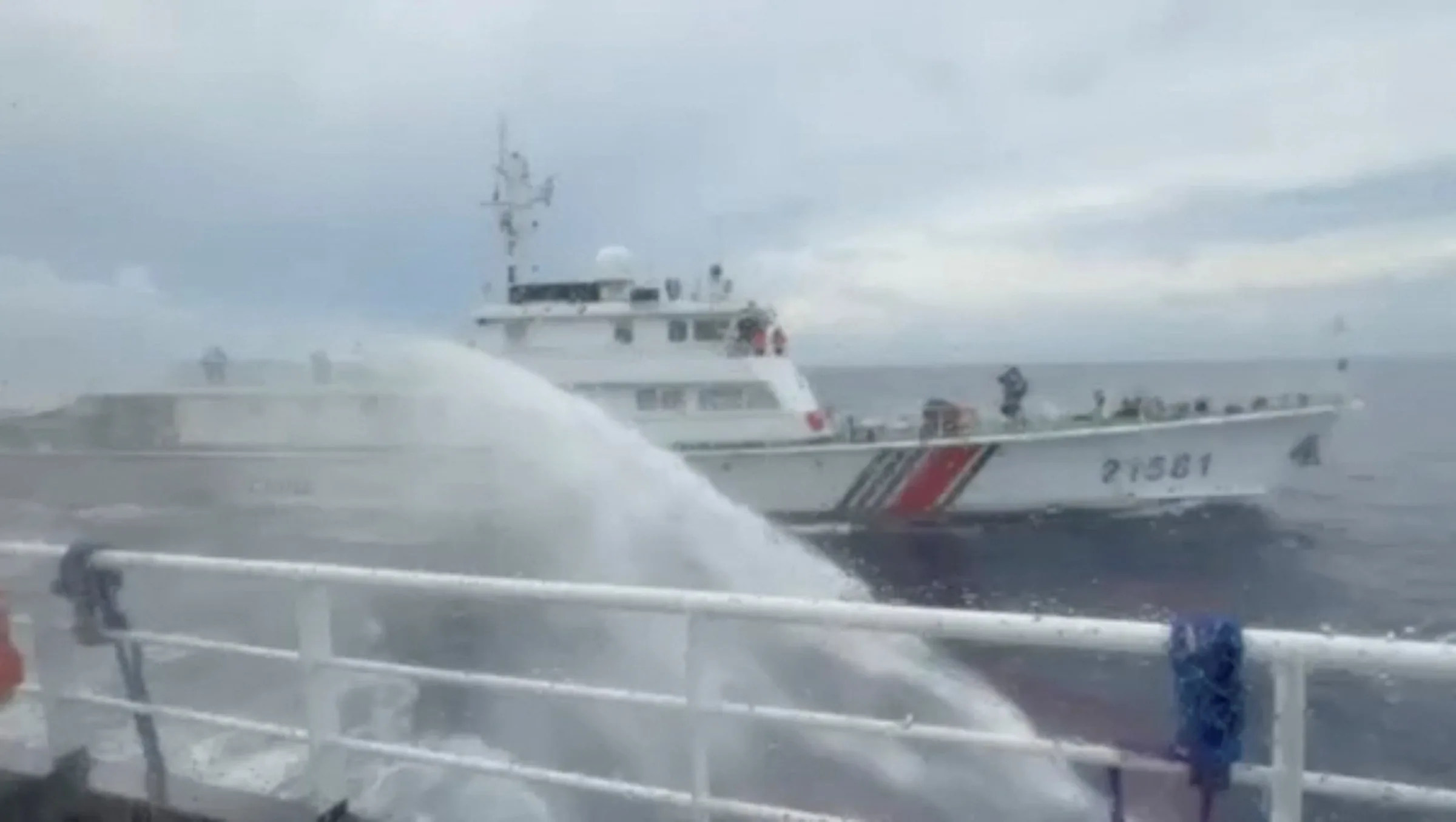 Navio vietnamita afunda no Mar da China Meridional; 23 desaparecidos